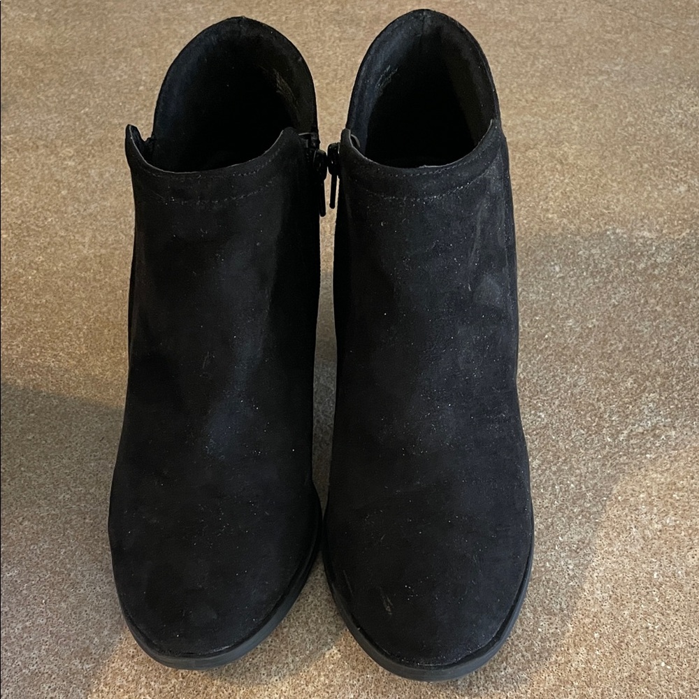 Madden Girl Chayene Black Suede Woven Ankle Boots, Size 9
